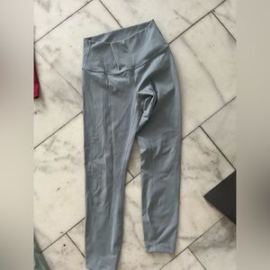 Wunder under lululemon size 6